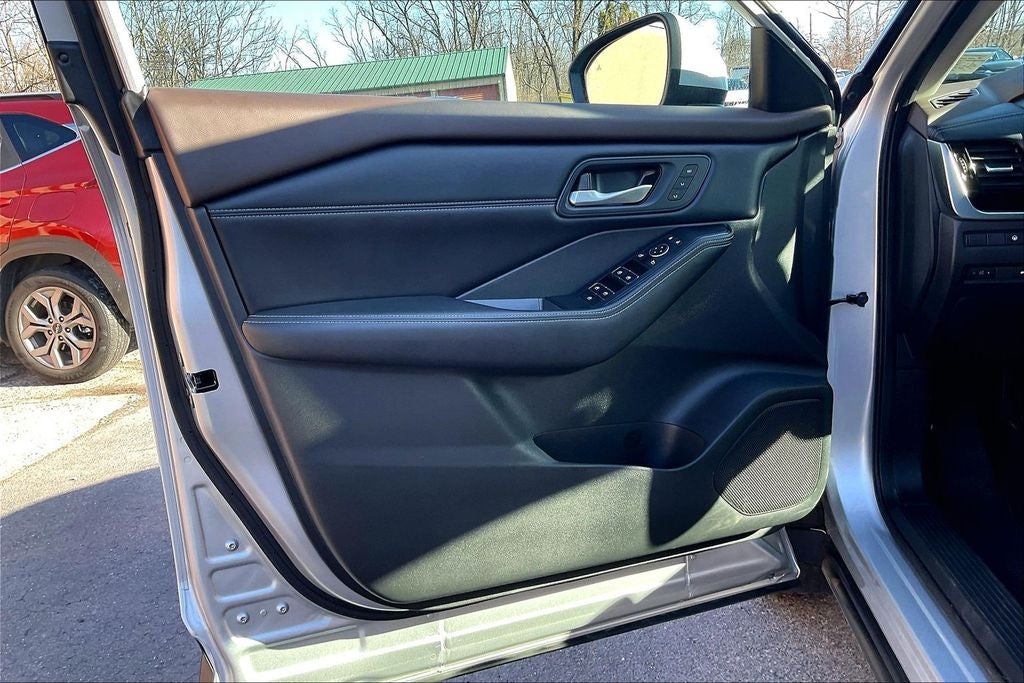 2022 Nissan Rogue SL Premium