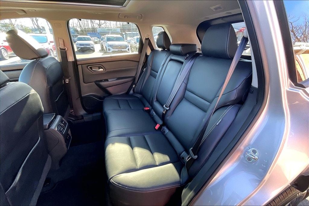 2022 Nissan Rogue SL Premium