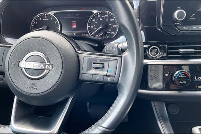 2023 Nissan Pathfinder SV