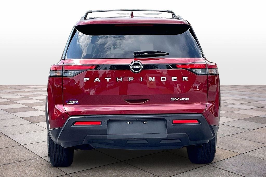 2023 Nissan Pathfinder SV