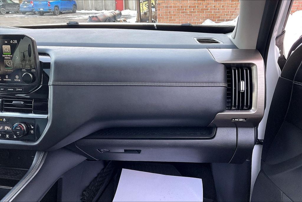 2023 Nissan Pathfinder Platinum Black