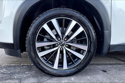 2023 Nissan Pathfinder Platinum Black