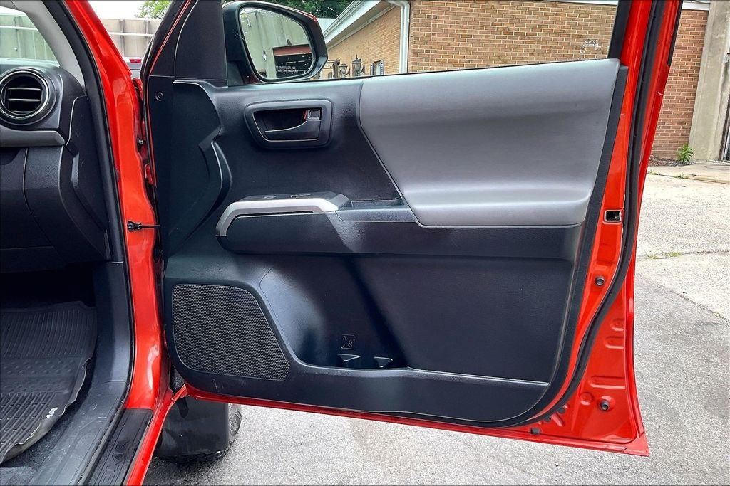 2016 Toyota Tacoma SR5