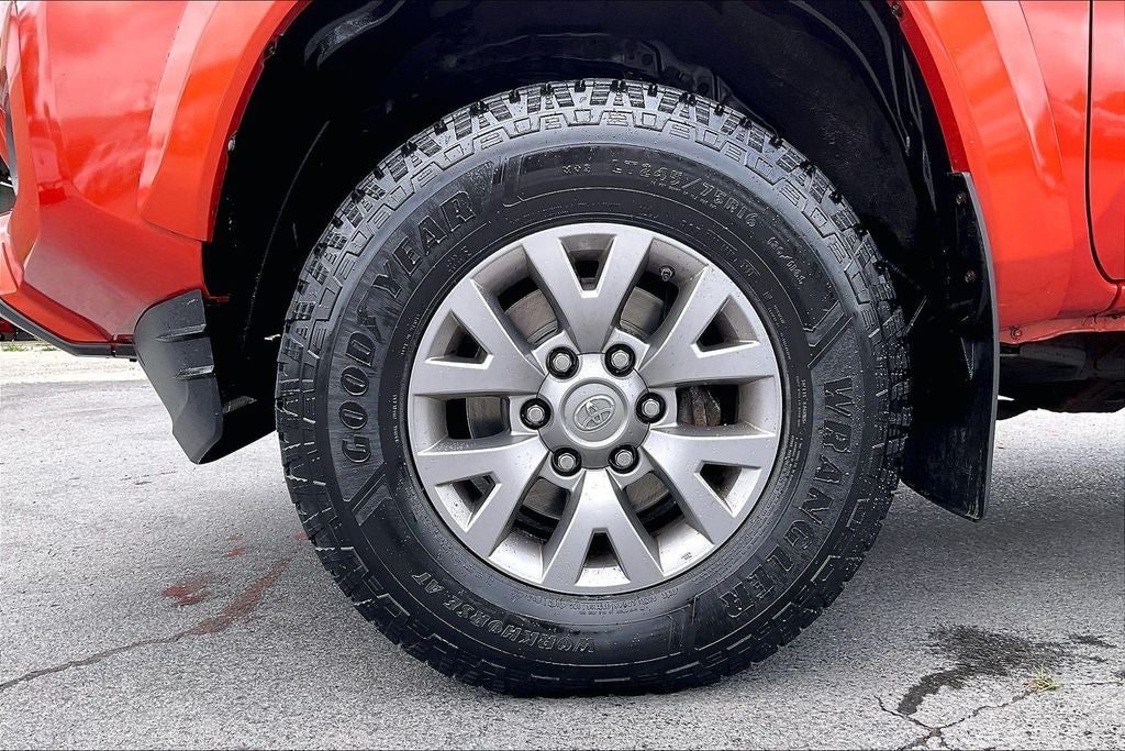 2016 Toyota Tacoma SR5
