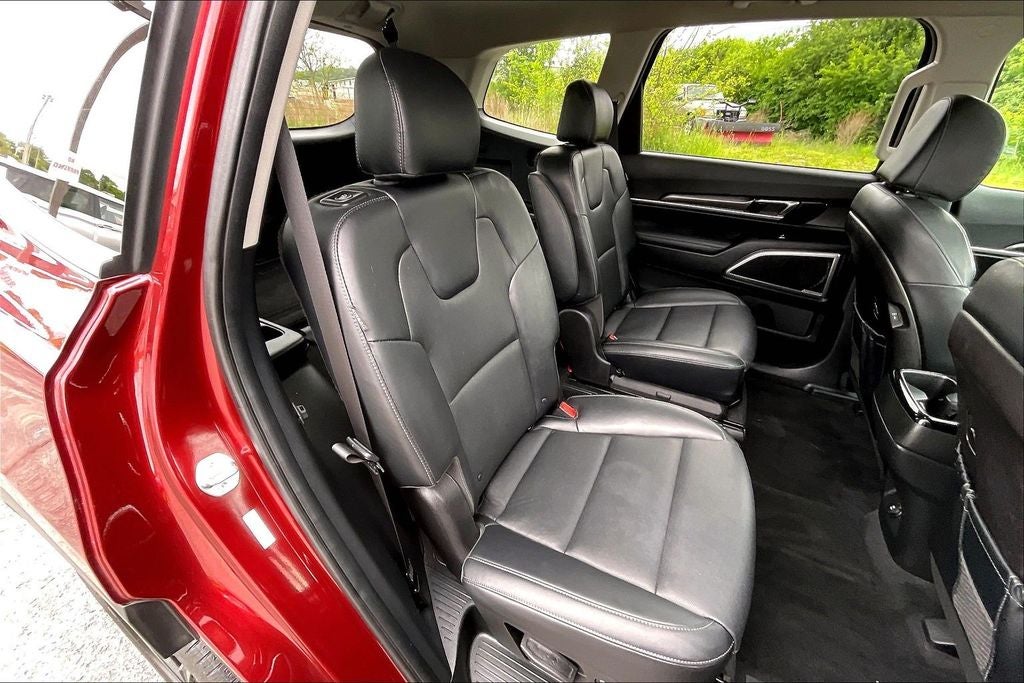 2023 Kia Telluride S w/Sunroof