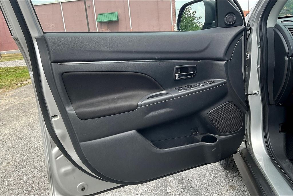 2023 Mitsubishi Outlander Sport 2.0 ES