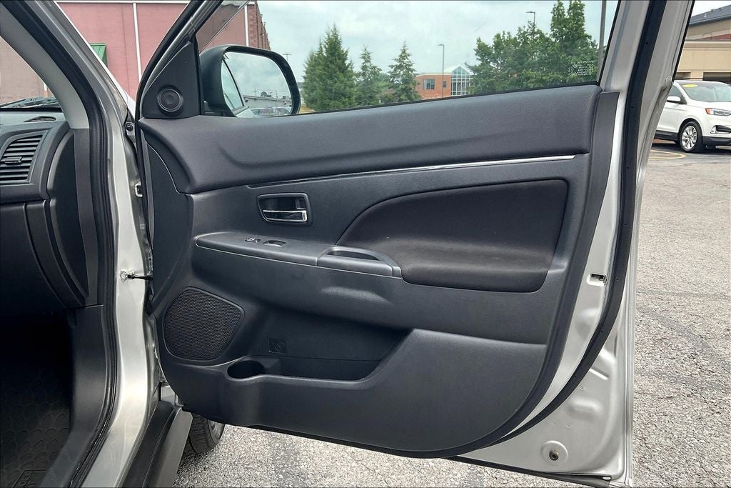 2023 Mitsubishi Outlander Sport 2.0 ES