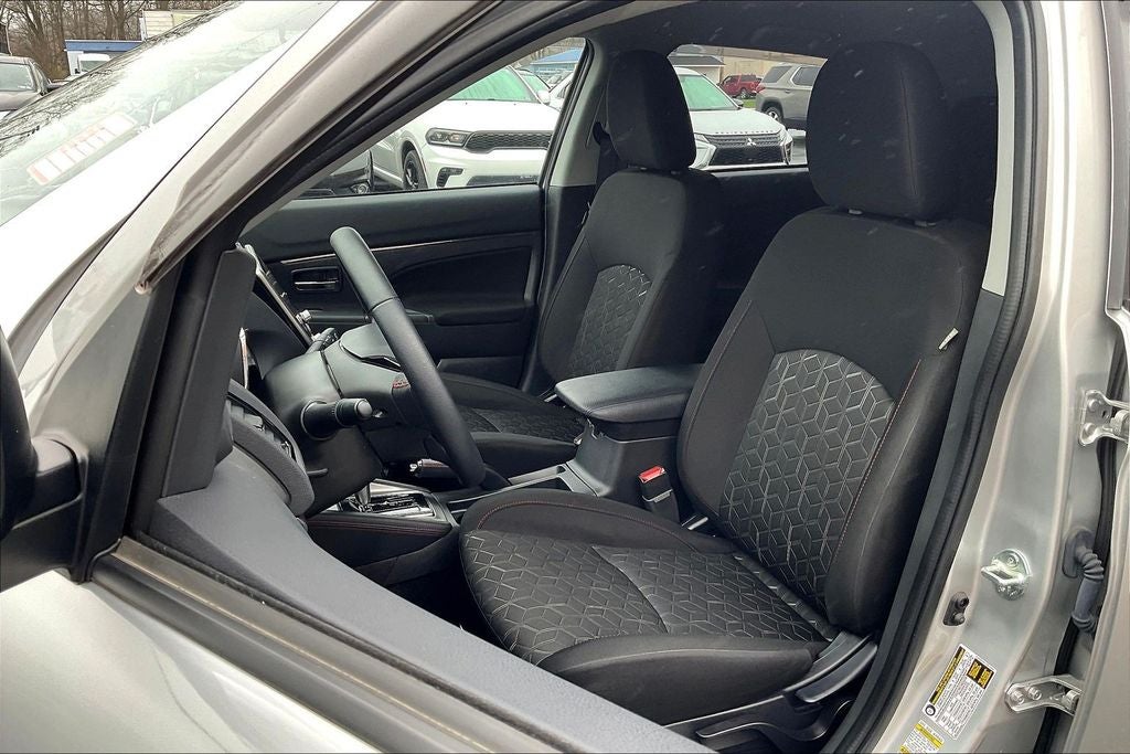 2024 Mitsubishi Outlander Sport 2.0 LE