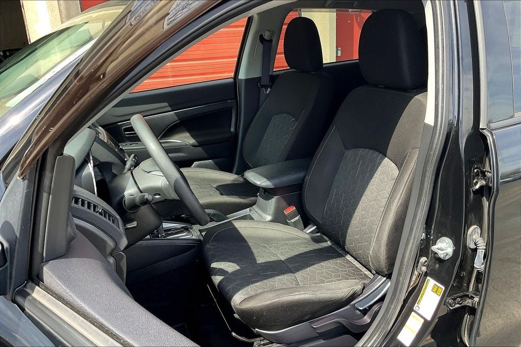 2023 Mitsubishi Outlander Sport 2.0 ES