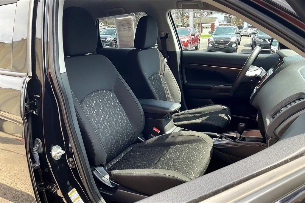 2023 Mitsubishi Outlander Sport 2.0 ES