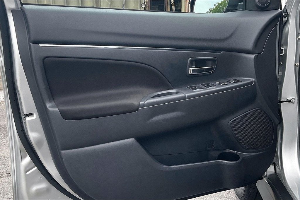 2025 Mitsubishi Outlander Sport Base