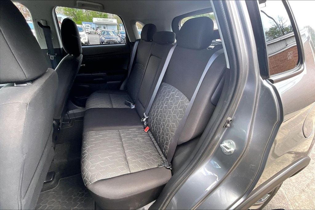 2024 Mitsubishi Outlander Sport 2.0 ES