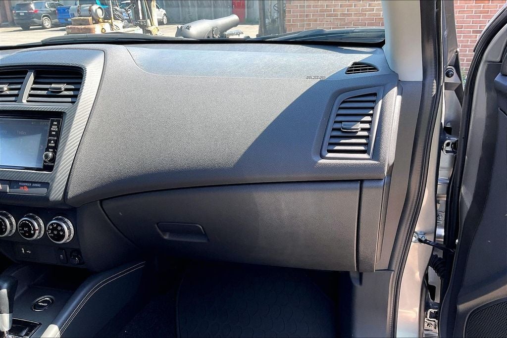 2024 Mitsubishi Outlander Sport 2.0 ES