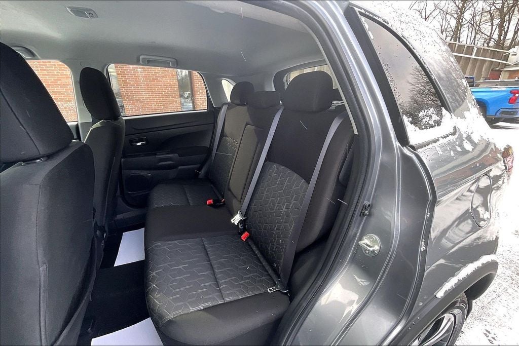 2024 Mitsubishi Outlander Sport 2.0 ES