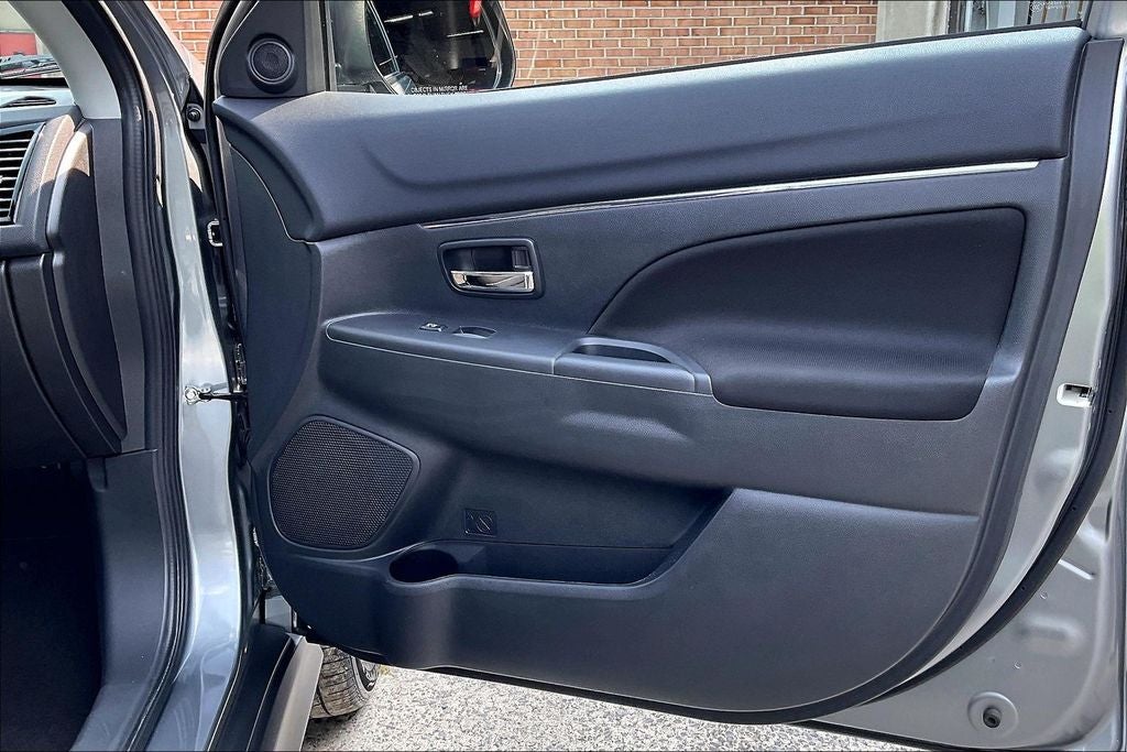 2024 Mitsubishi Outlander Sport 2.0 LE