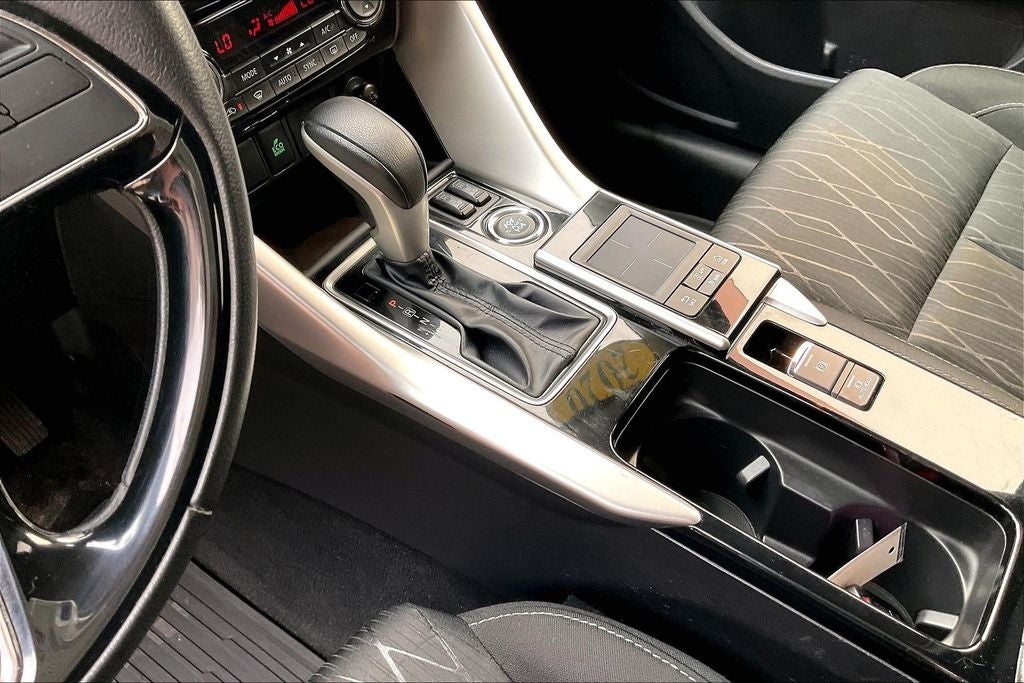 2020 Mitsubishi Eclipse Cross SE