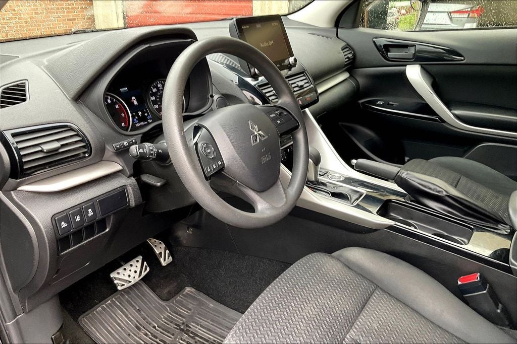2022 Mitsubishi Eclipse Cross LE