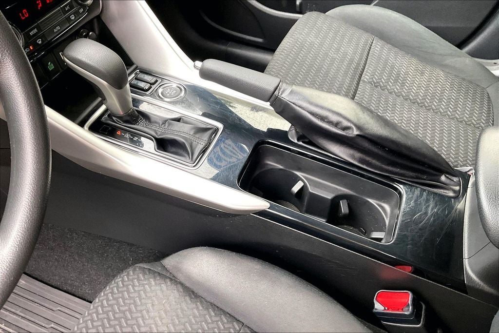 2022 Mitsubishi Eclipse Cross LE