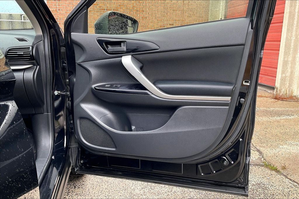 2022 Mitsubishi Eclipse Cross LE