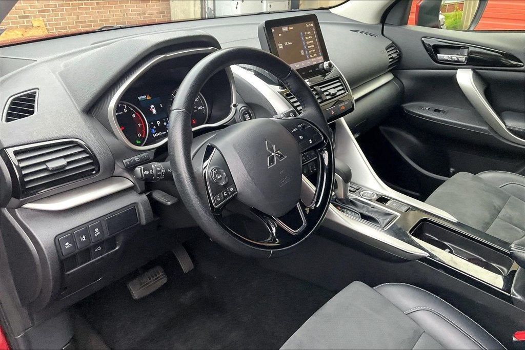 2025 Mitsubishi Eclipse Cross SE