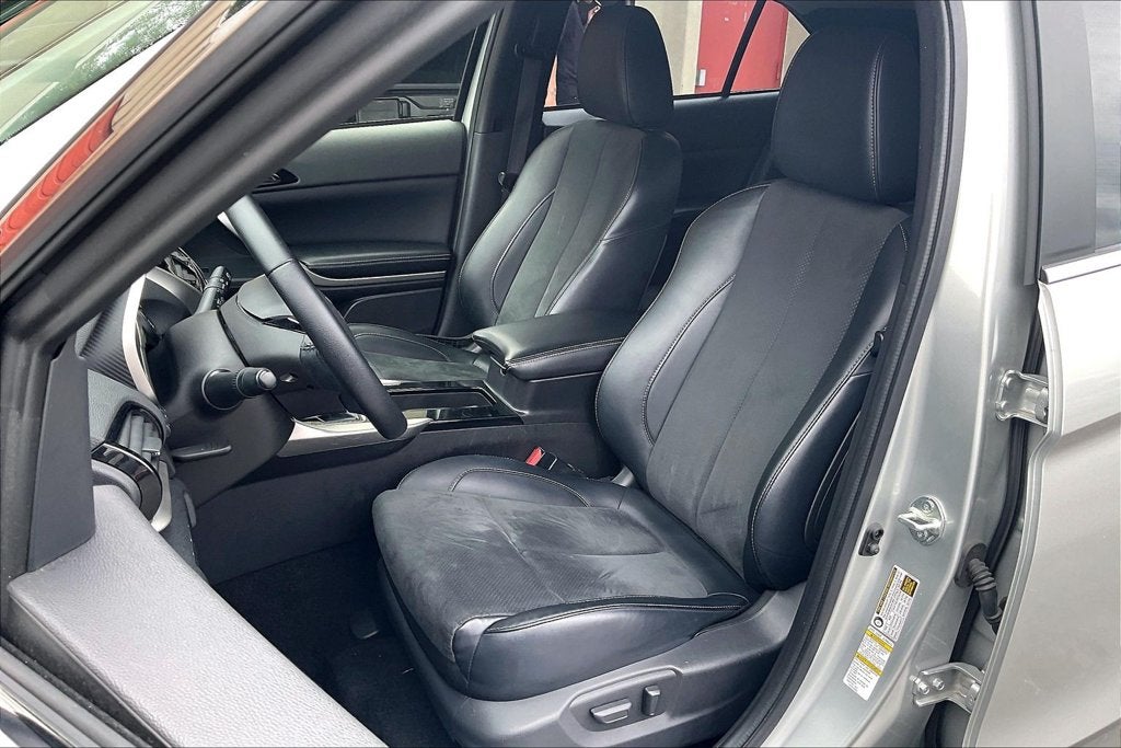 2025 Mitsubishi Eclipse Cross SE