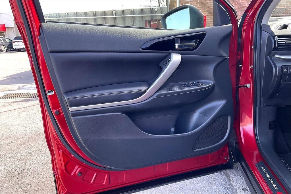 2022 Mitsubishi Eclipse Cross SE