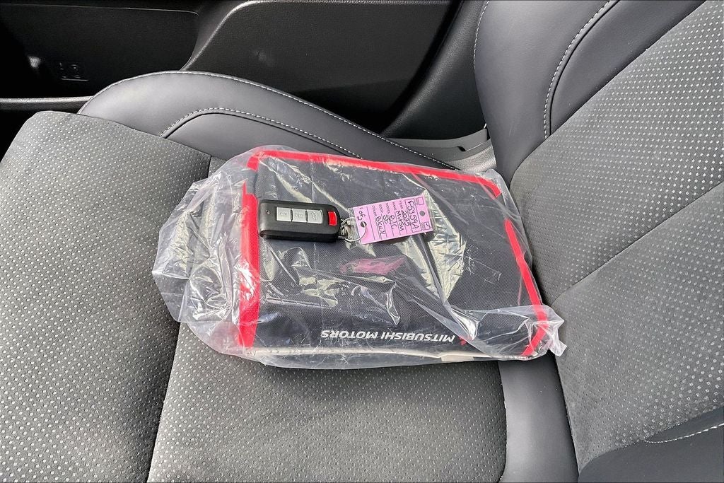 2025 Mitsubishi Eclipse Cross SE w/Pano