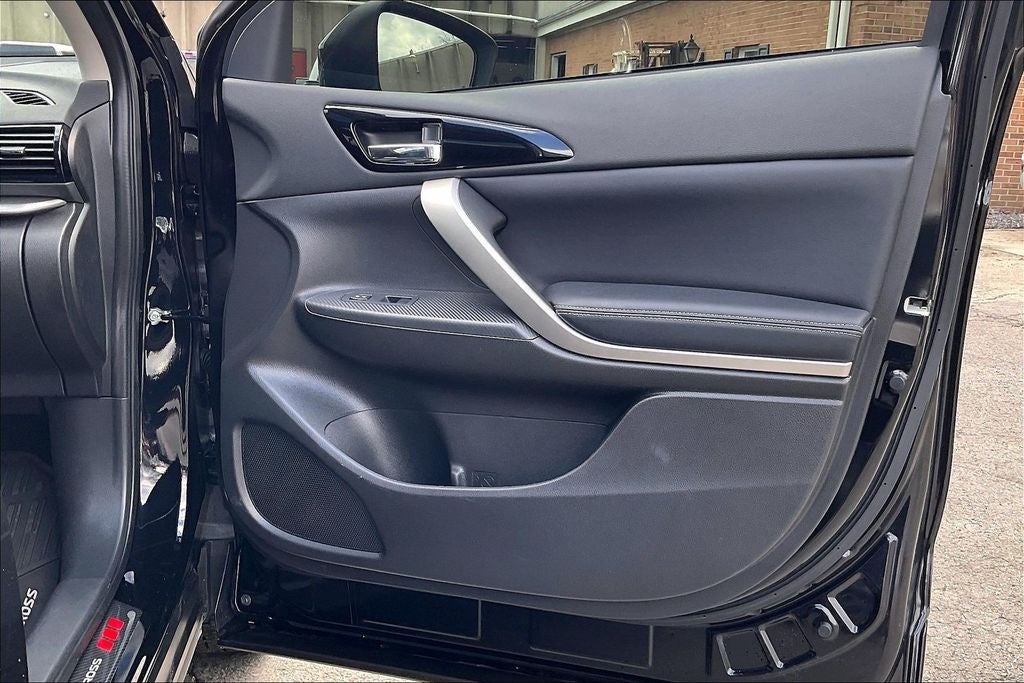 2025 Mitsubishi Eclipse Cross SE w/Pano