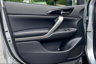2023 Mitsubishi Eclipse Cross SE w/Pano