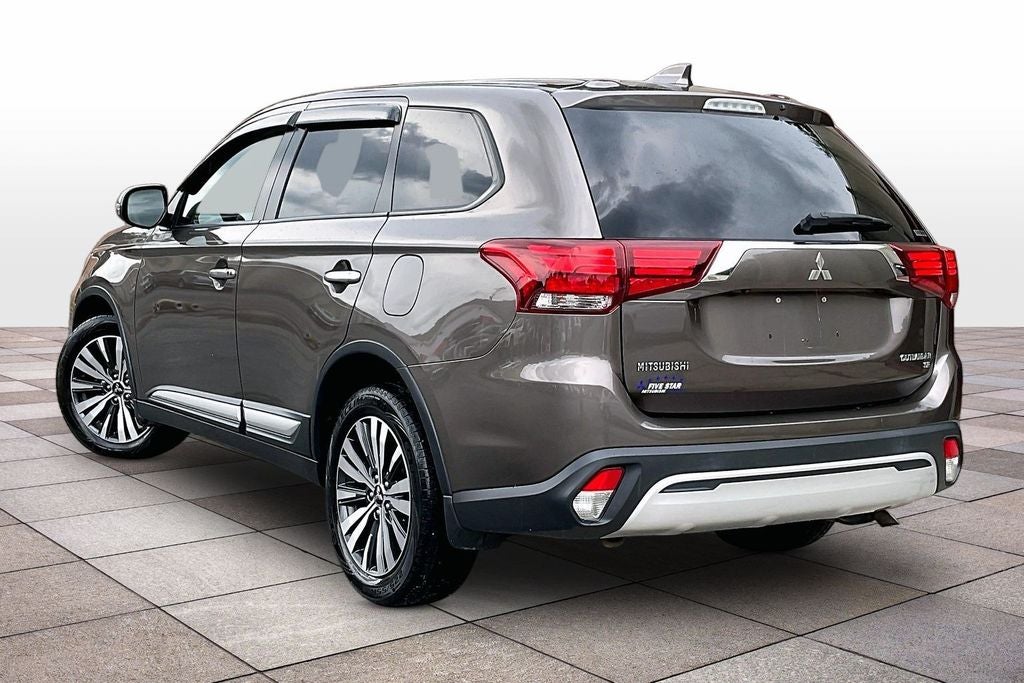 2019 Mitsubishi Outlander SE