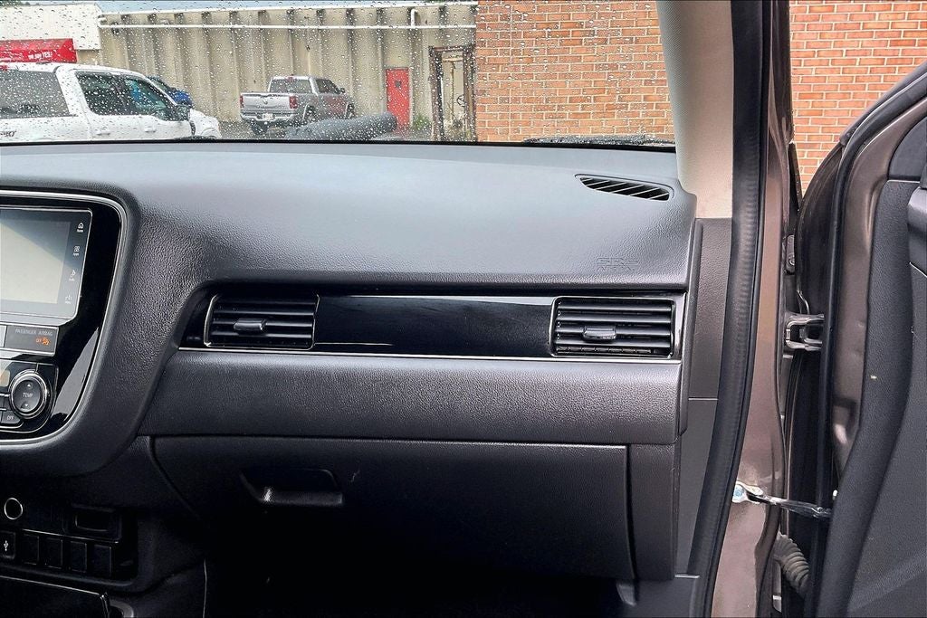 2019 Mitsubishi Outlander SE
