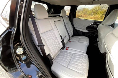 2025 Mitsubishi Outlander SEL