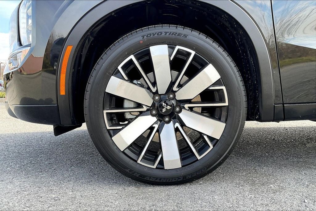 2025 Mitsubishi Outlander SEL