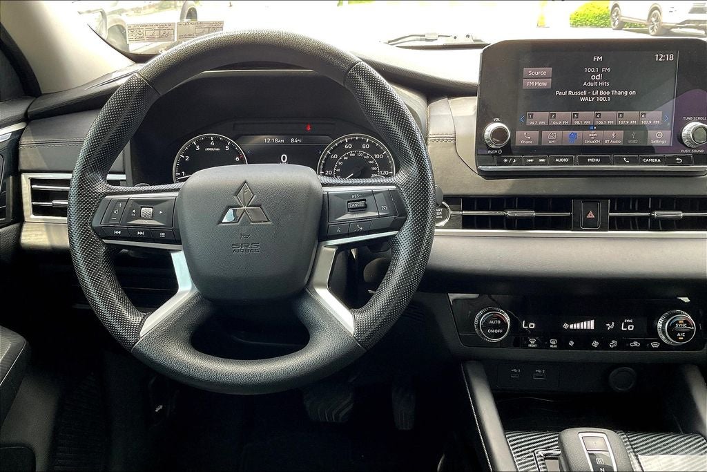 2022 Mitsubishi Outlander ES