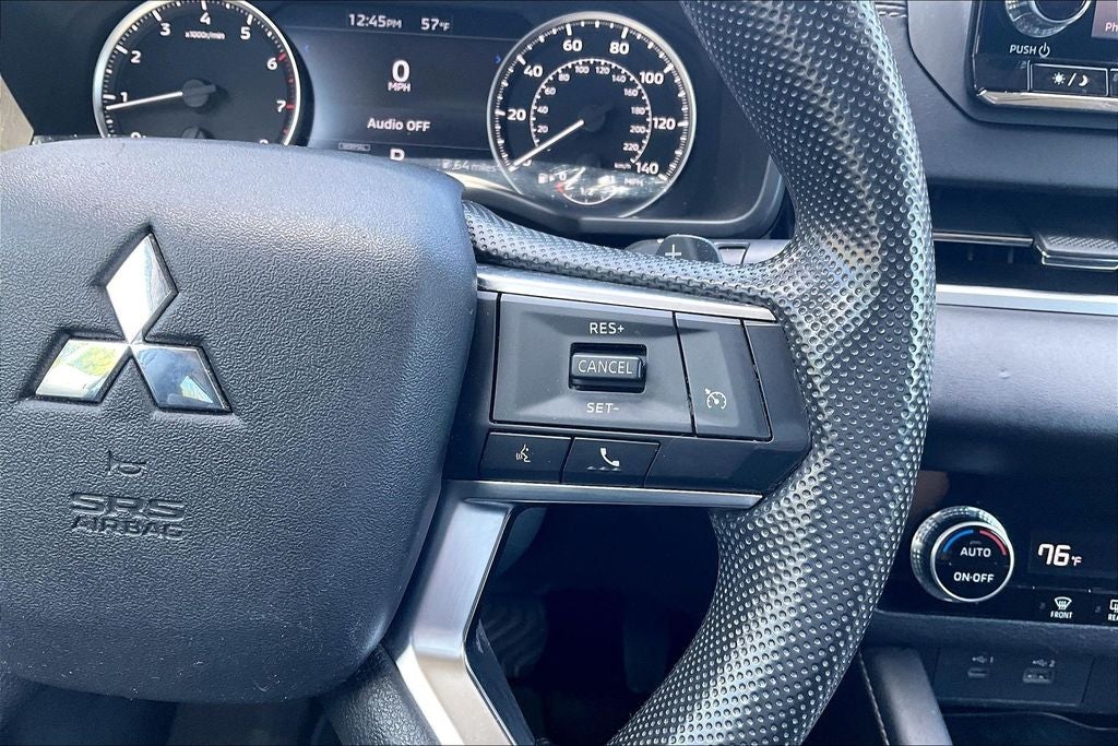 2022 Mitsubishi Outlander ES