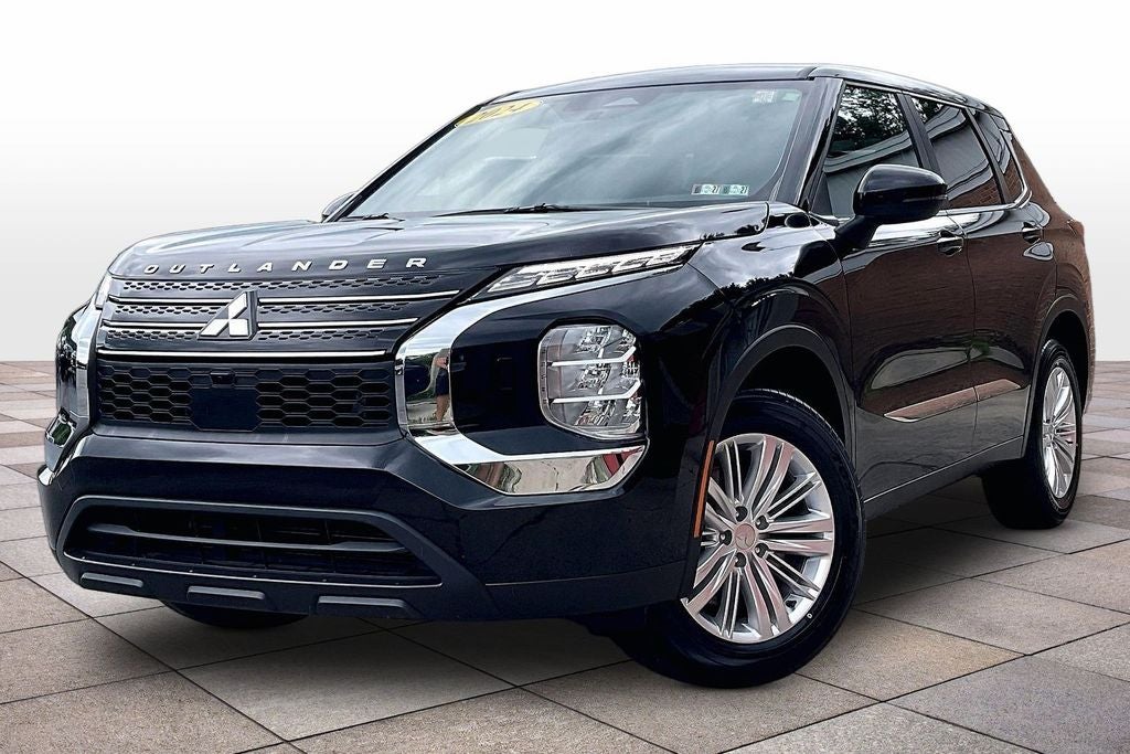 2024 Mitsubishi Outlander ES