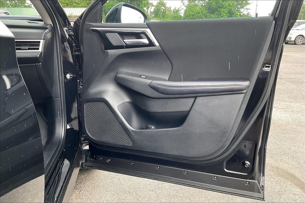 2024 Mitsubishi Outlander ES
