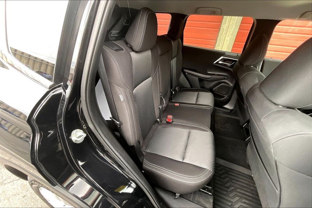 2024 Mitsubishi Outlander ES