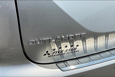 2023 Mitsubishi Outlander SE