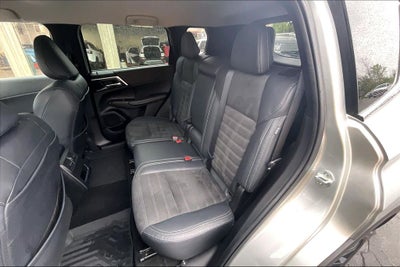 2022 Mitsubishi Outlander SE