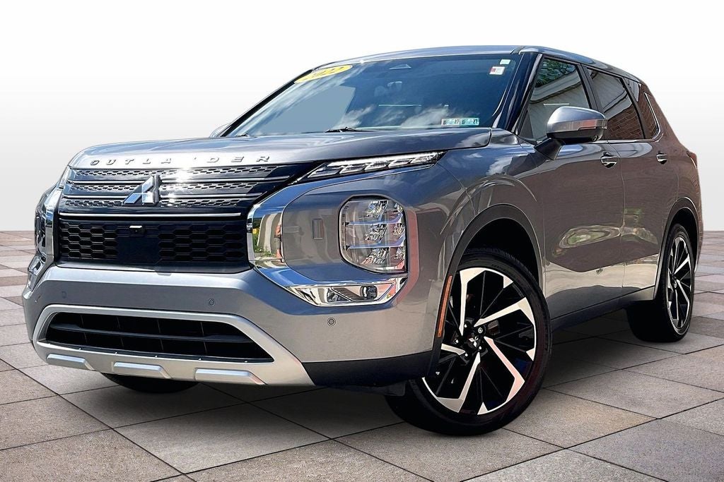 2022 Mitsubishi Outlander SE