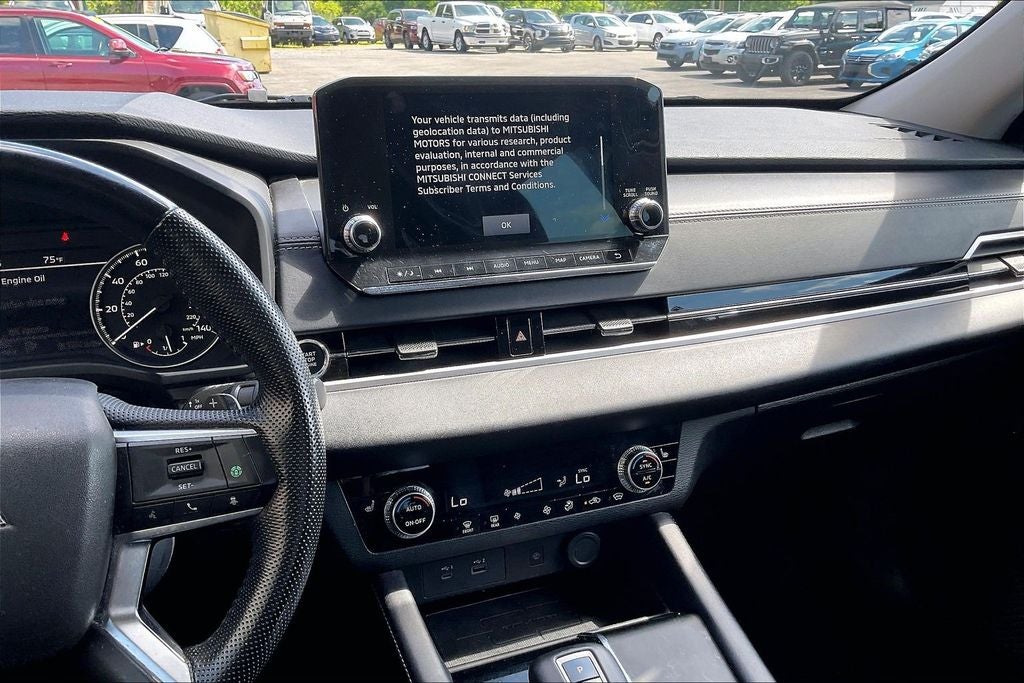 2022 Mitsubishi Outlander SE