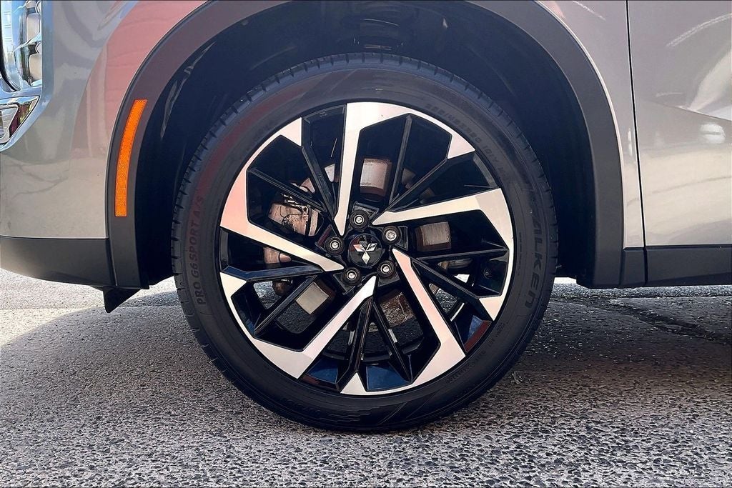 2022 Mitsubishi Outlander SE