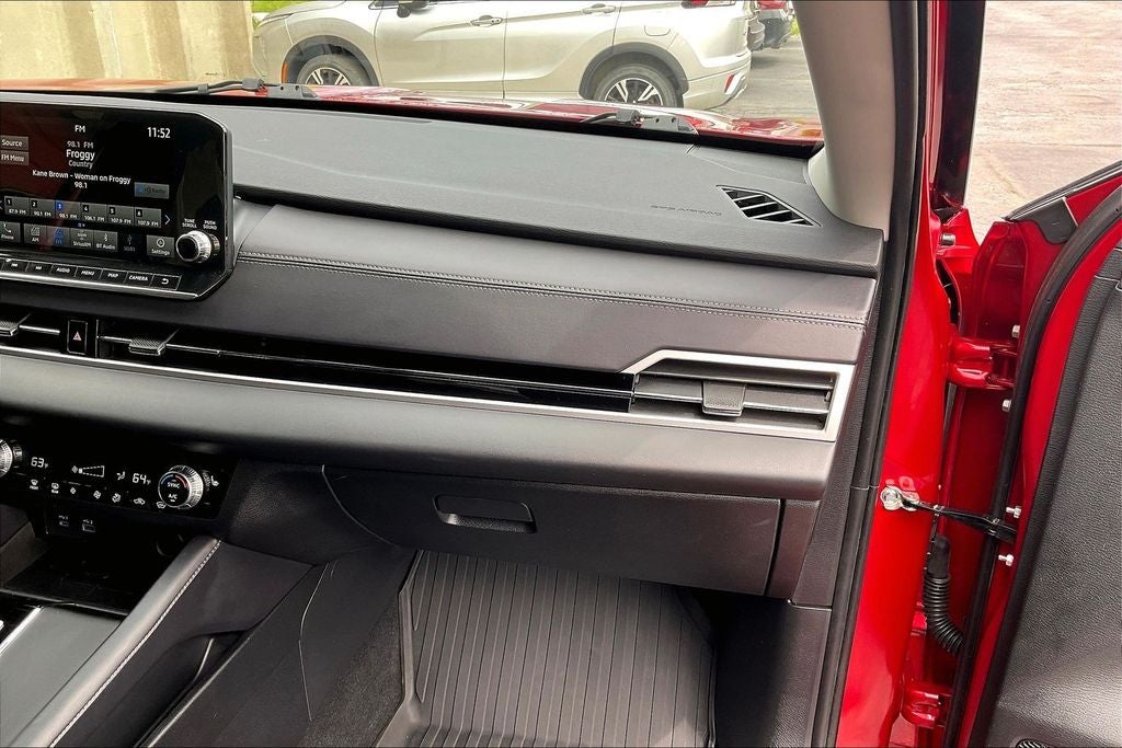 2023 Mitsubishi Outlander SE