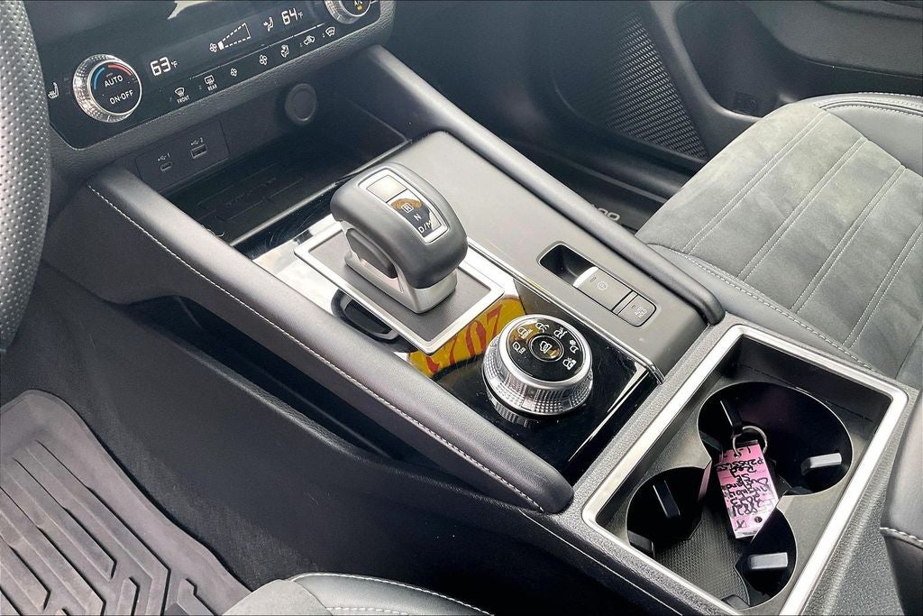 2023 Mitsubishi Outlander SE