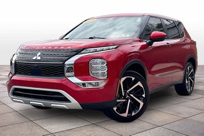 2023 Mitsubishi Outlander SE