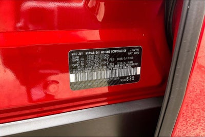 2023 Mitsubishi Outlander SE
