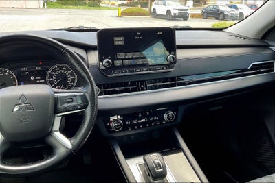 2022 Mitsubishi Outlander SEL