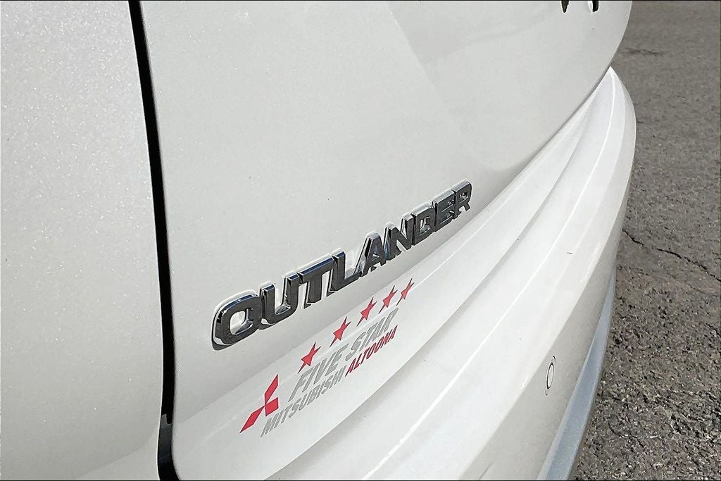 2022 Mitsubishi Outlander SEL