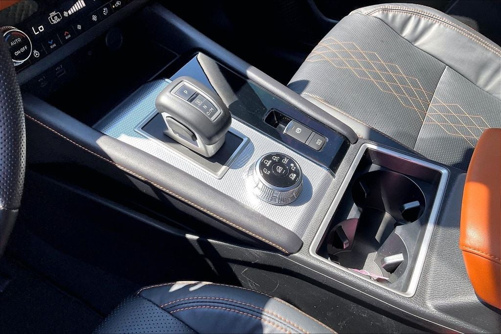 2022 Mitsubishi Outlander SEL Touring